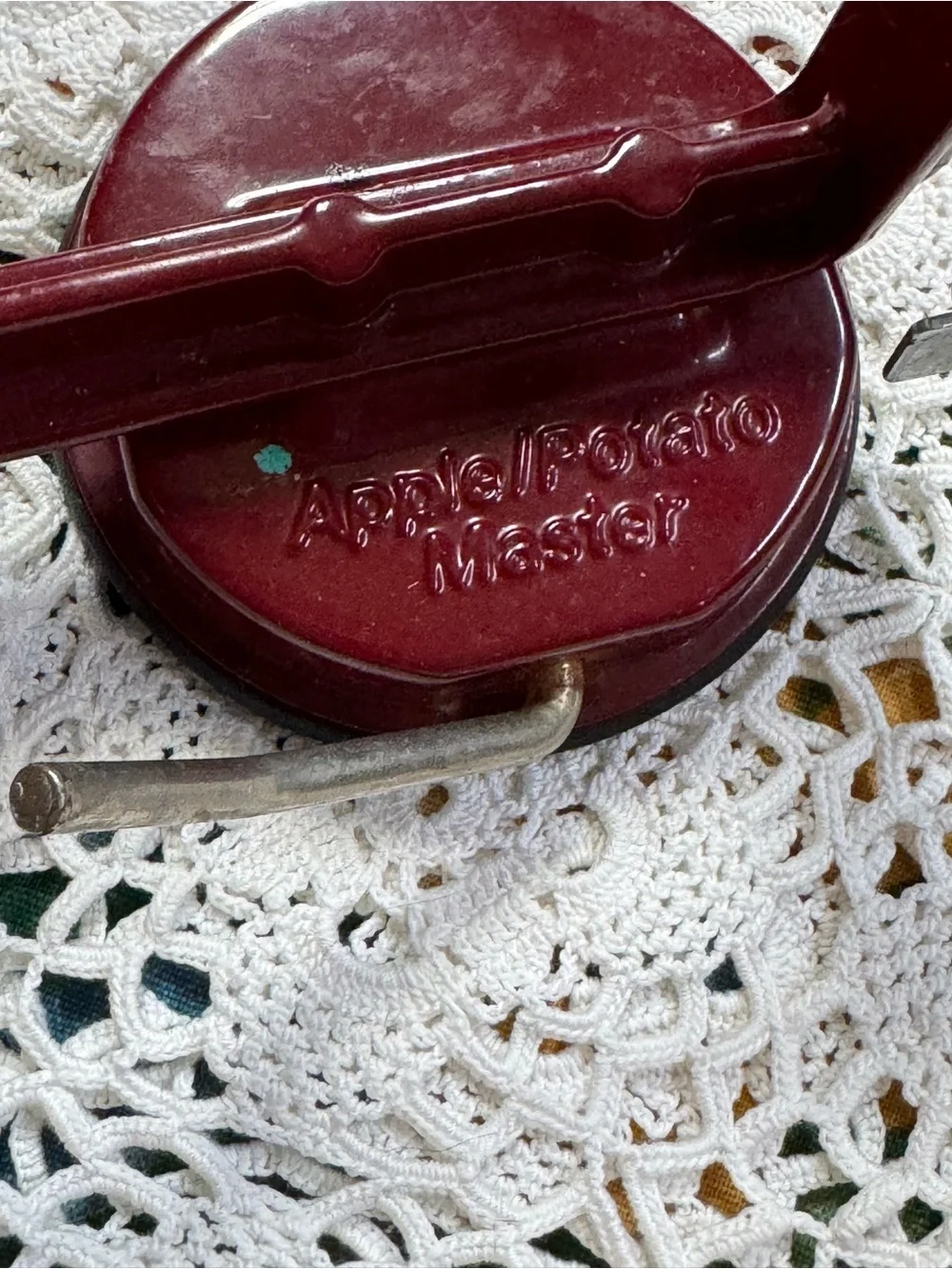 Vintage Apple Potato Master Hand Crank Peeler Corer Slicer Burgundy